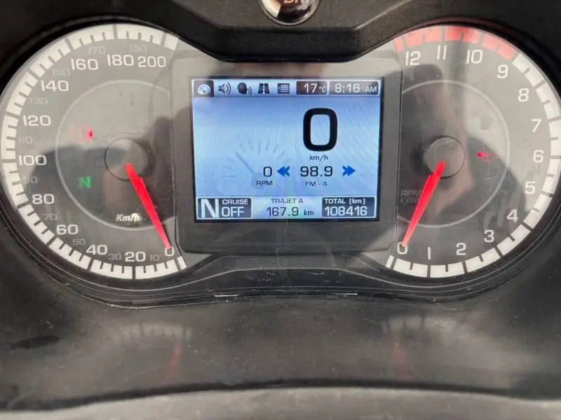 2010 Can-Am Spyder limited thumbnail 10