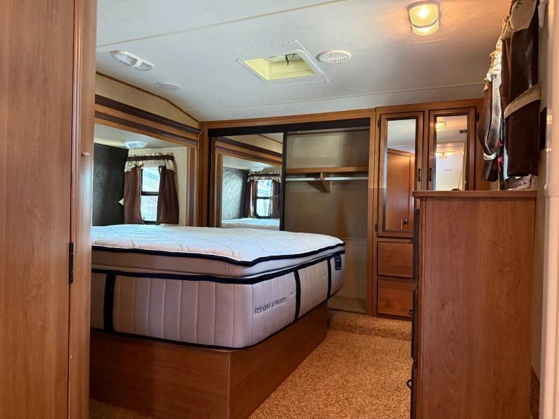 Crossroads Cruiser 30es 2012 alt