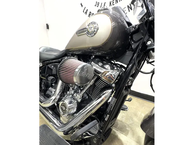 2023 Harley-Davidson FAT BOY FLFB thumbnail 2