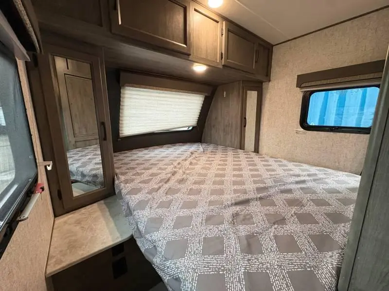 2020 Coachmen 215rb thumbnail 7