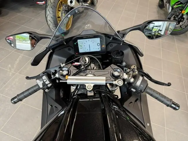 2026 Kawasaki ZX-10R thumbnail 5