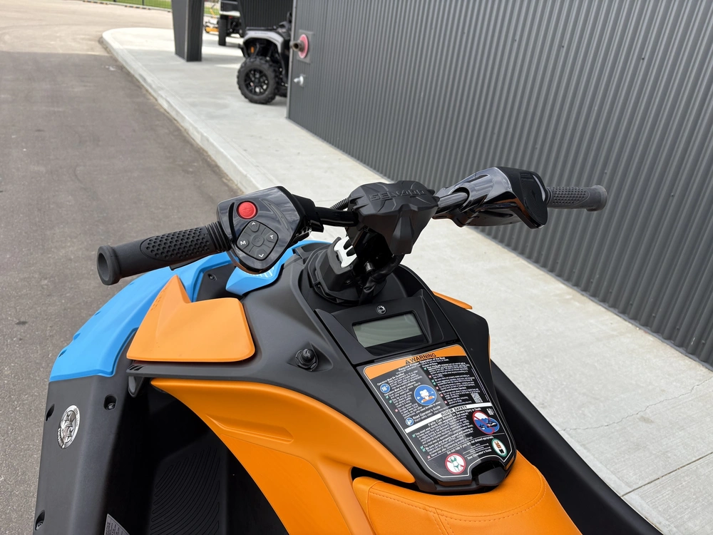2026 Sea-doo Spark Trixx For 3 alt