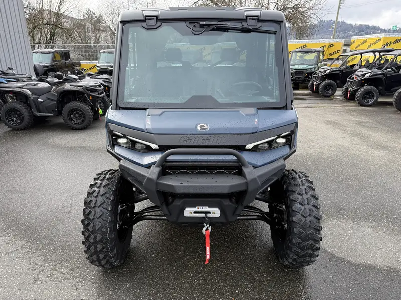 2026 Can-Am DEFENDER MAX LIMITED CAB HD11 thumbnail 2