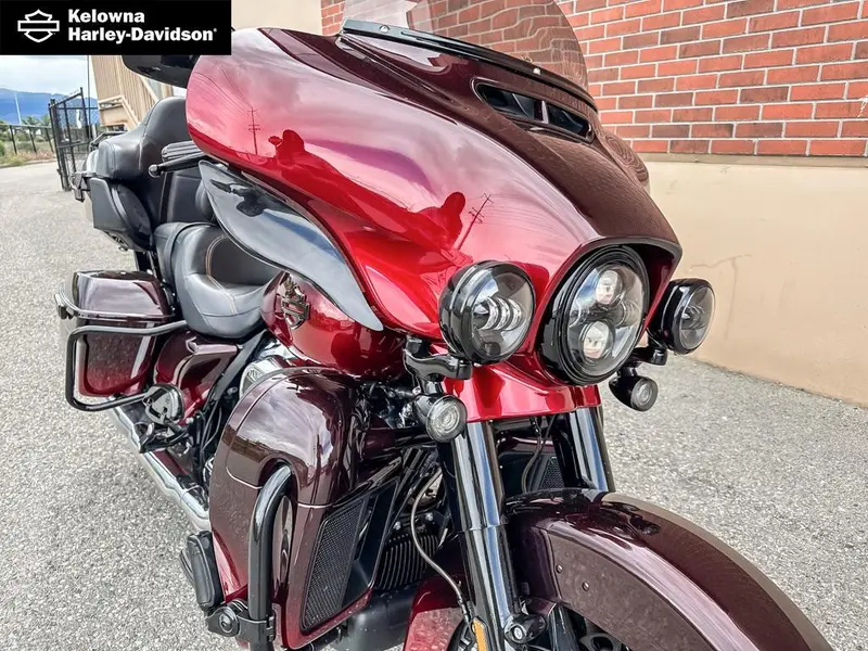 2018 Harley-Davidson FLHTKSE - CVO™ Limited thumbnail 6