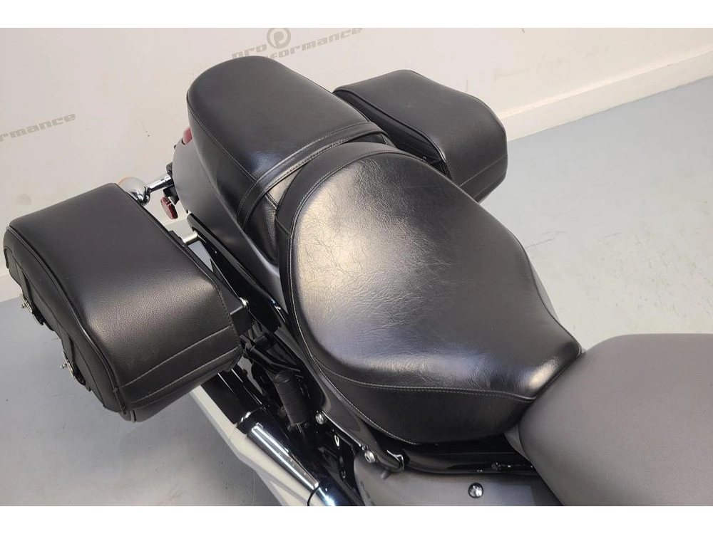 2019 Suzuki Boulevard M50 alt