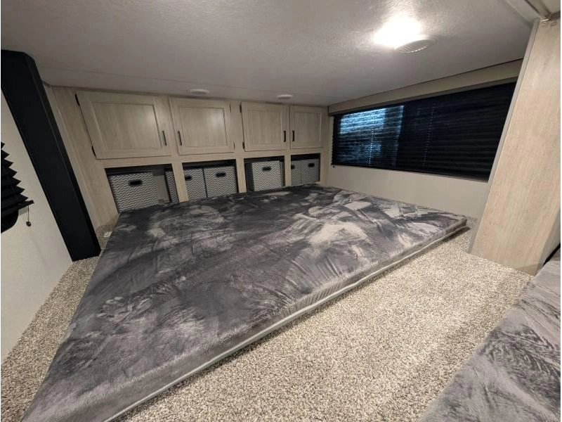 Coachmen Catalina 44condo 2026 alt
