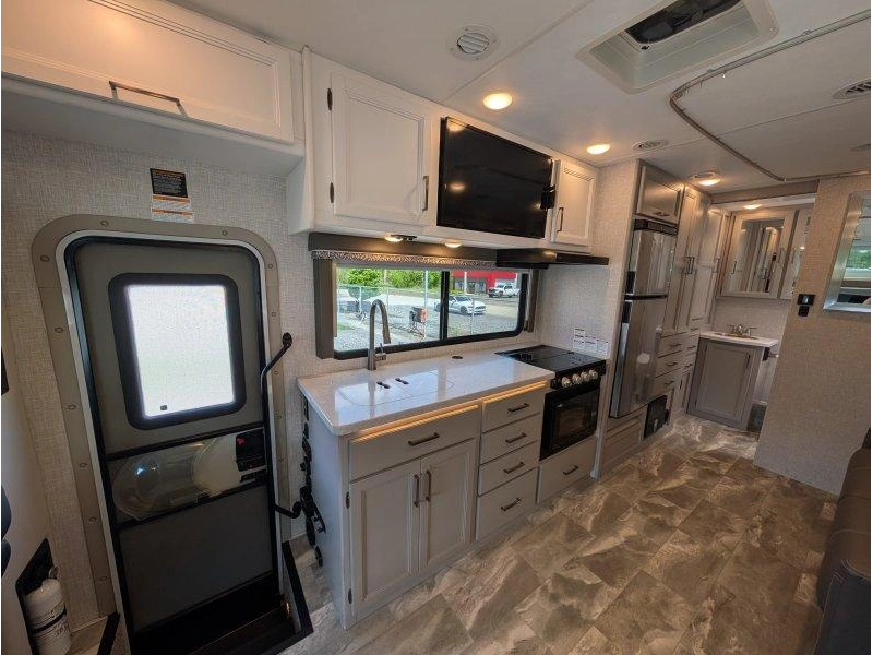 Thor Motor Coach Echelon Mb24 2024 alt