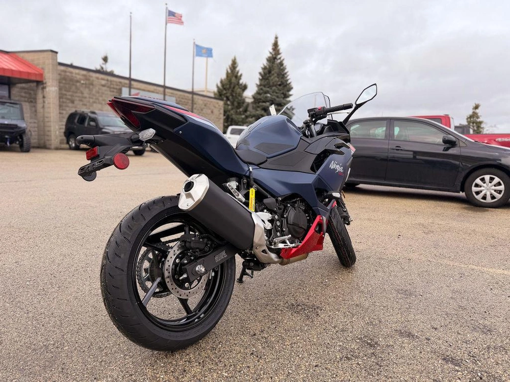 2026 Kawasaki Ninja® 500 Se Abs alt