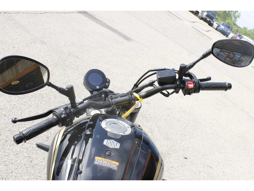 2026 Yamaha Xsr700 alt