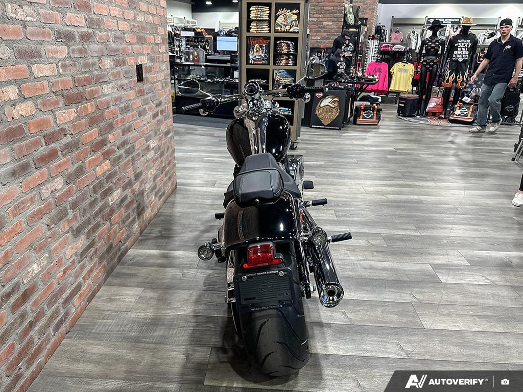 2026 Harley-Davidson BREAKOUT thumbnail 4