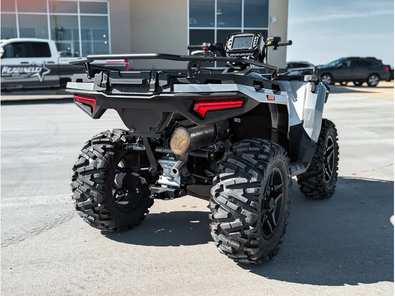 2026 Polaris Sportsman 570 Ultimate // Turbo Silver thumbnail 10