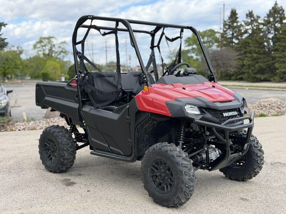 2026 Honda Pioneer 700 Deluxe alt