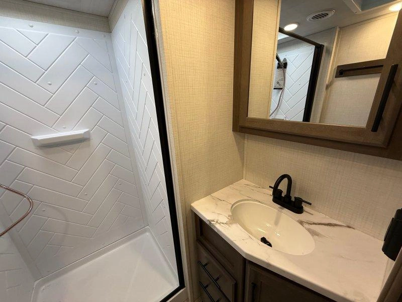 Keystone Rv Cougar 2400re 2026 alt