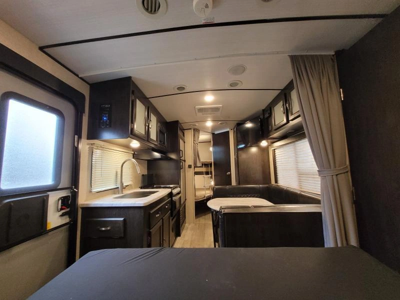Coachmen Northern Spirit 2342bh 2019 alt