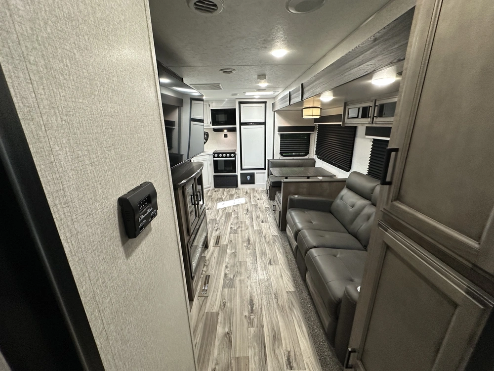 2022 Venture Rv Sporttrek 272vrk alt