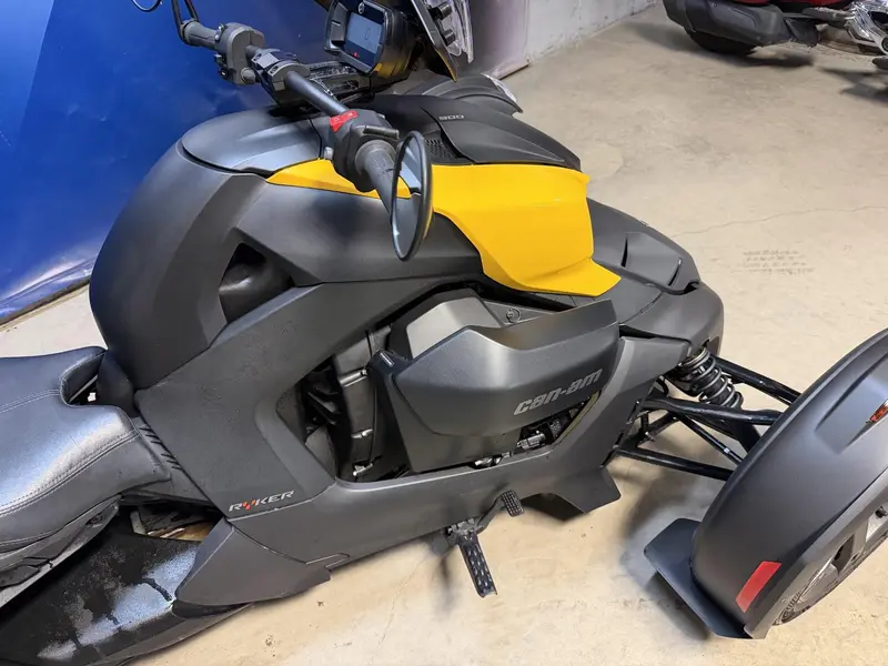 2021 Can-Am RYKER 900 ACE thumbnail 4