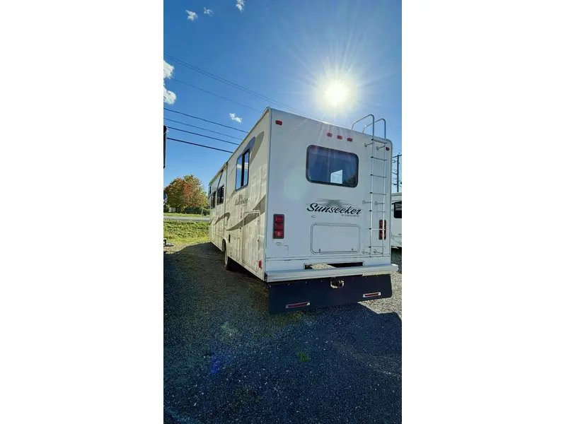 2011 Forest River SUNSEEKER 3100 thumbnail 4