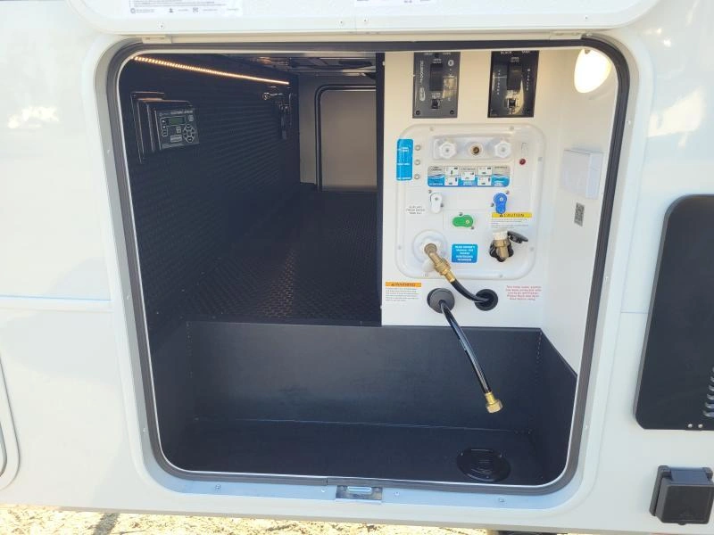 2026 Brinkley Model Z Z2670 alt