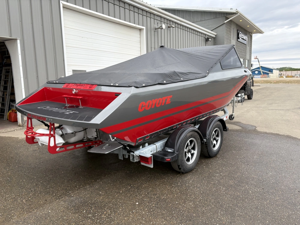 2026 Coyote 180 Predator alt