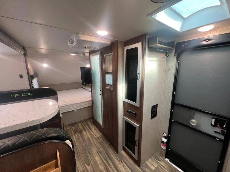 Travel Lite Falcon 22rk 2019 alt
