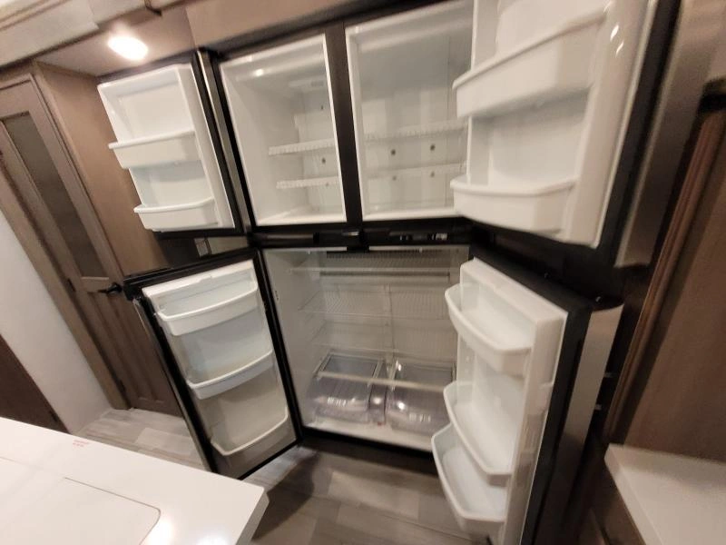 Grand Design Solitude 380fl 2023 alt