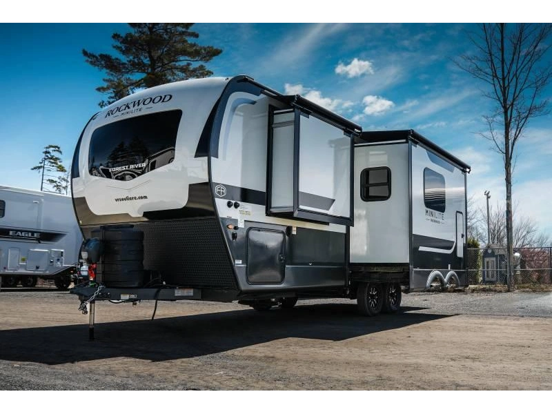 Forest River Rockwood Mini Lite 2511s 2026 alt