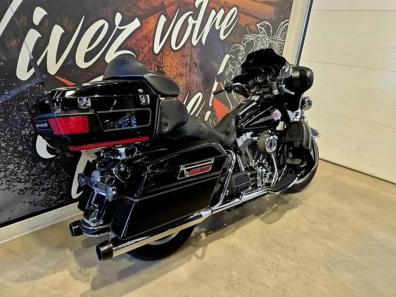 2007 Harley-Davidson FLHTC Electra Glide thumbnail 7