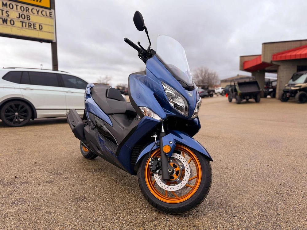 2026 Suzuki Burgman 400 alt