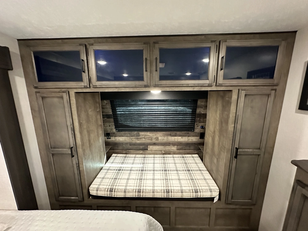 2023 Venture Rv Sporttrek 312vbh alt