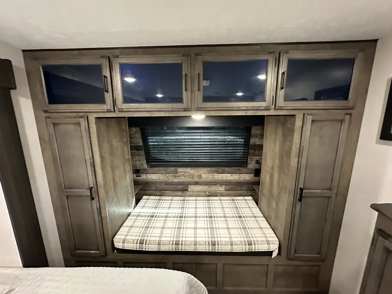 2023 Venture RV Sporttrek 312VBH thumbnail 42