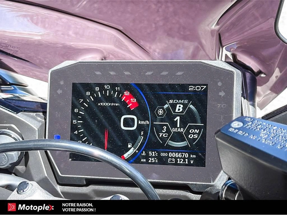 2024 Suzuki Gsx-s1000gt alt