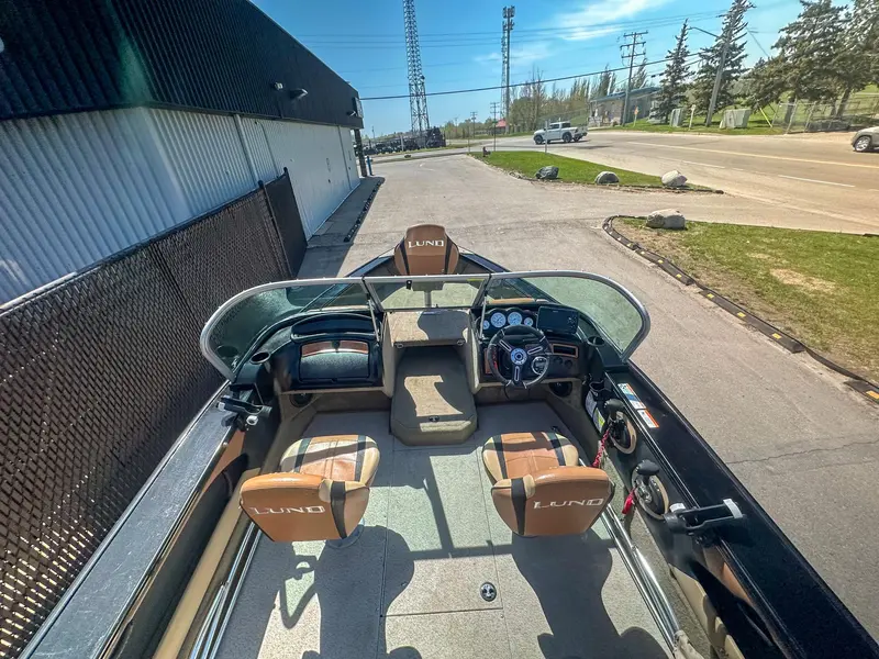 2017 Lund Boat Co 1775 CROSSOVER XS thumbnail 14