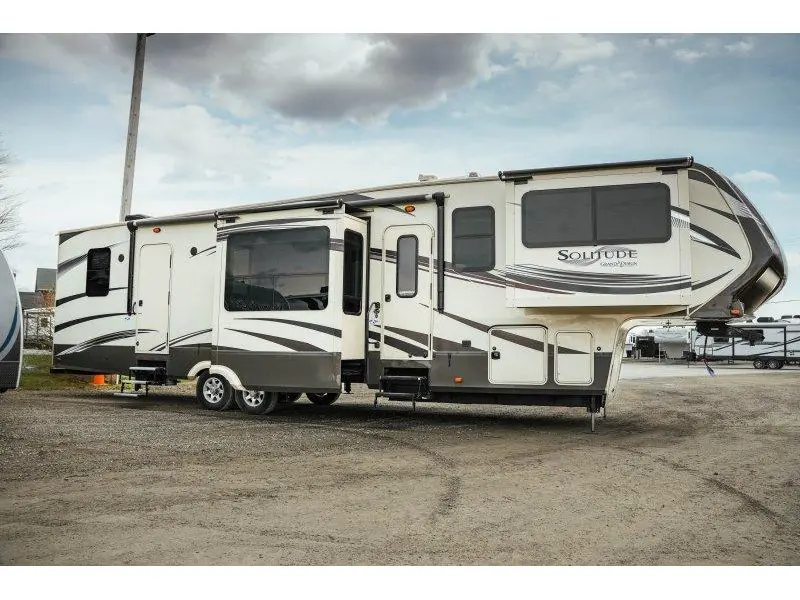 2015 Grand Design Solitude