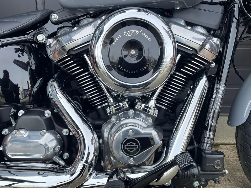 2026 Harley-Davidson FXBB - Street Bob® thumbnail 3