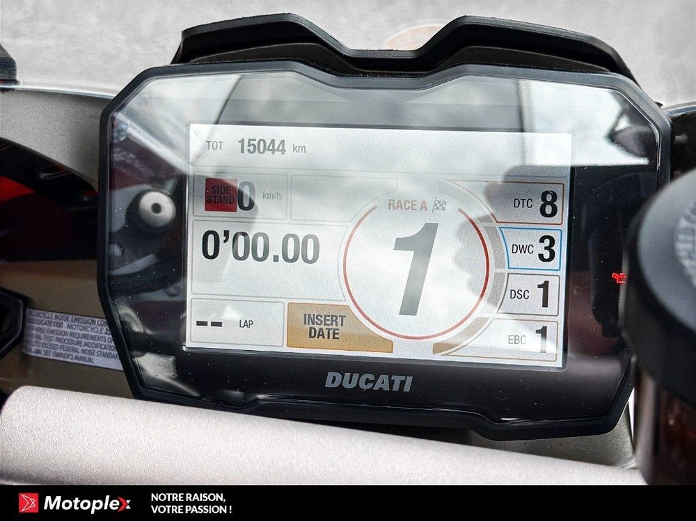 Ducati Panigale V4 Akrapovic 2023 alt