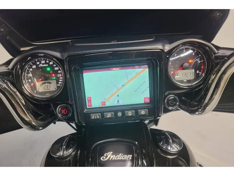 2018 Indian Motorcycle CHIEFTAIN LIMITED thumbnail 12