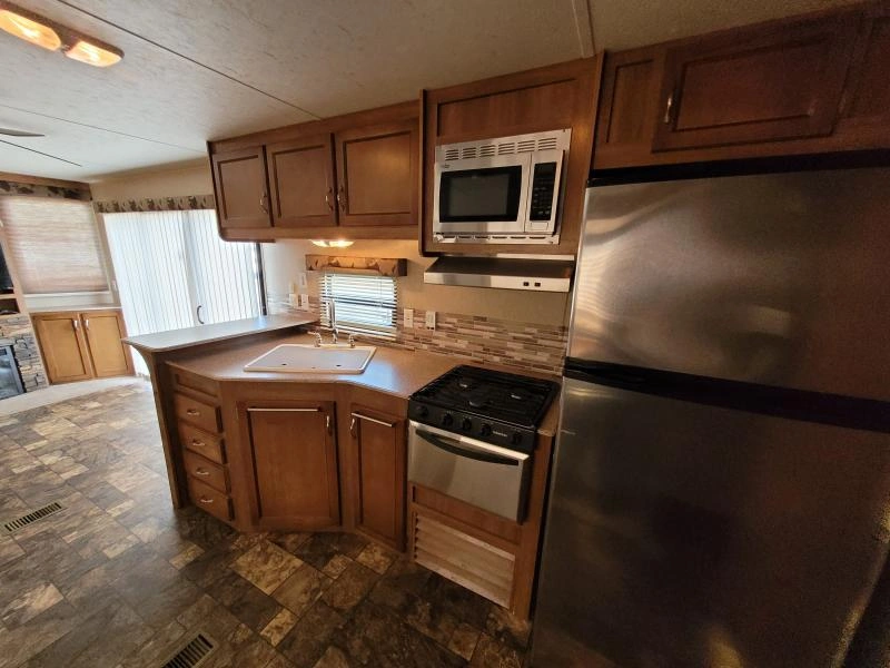 Coachmen Catalina 39fl 2015 alt