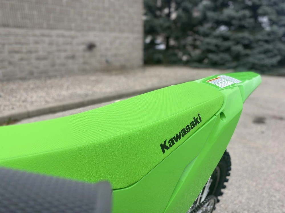 2026 Kawasaki Kx™250 alt