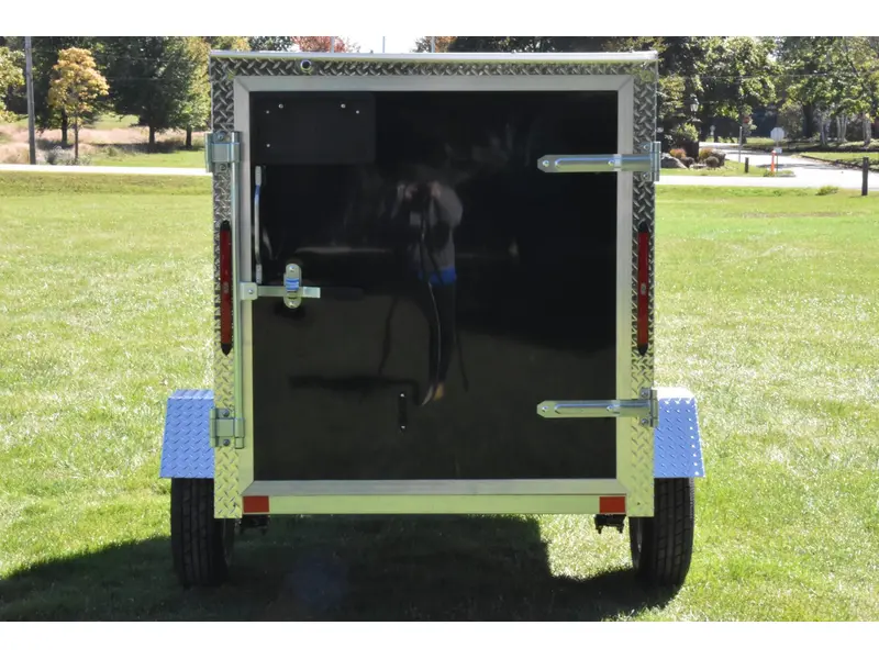 2026 Rhino Galvanized Enclosed 4' x 8' SA