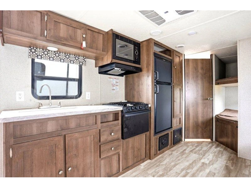 2019 Shasta Oasis 26db alt