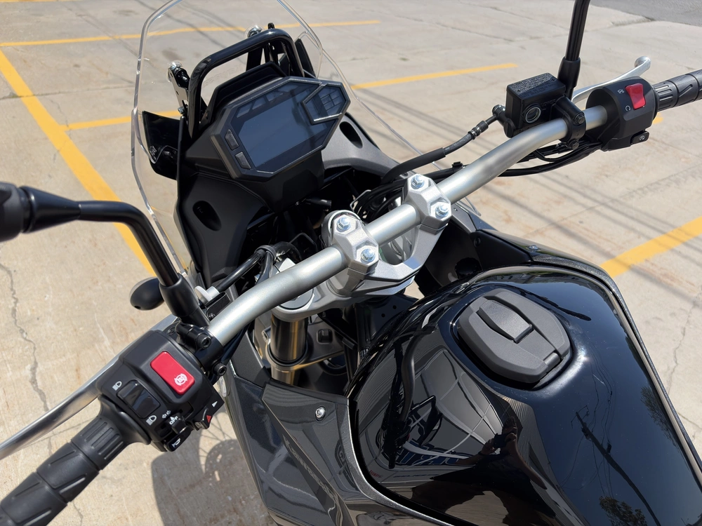 Kawasaki Kle500 2026 alt