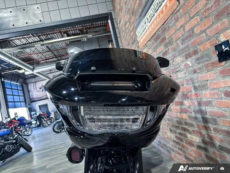 2026 Harley-Davidson ROAD GLIDE thumbnail 16
