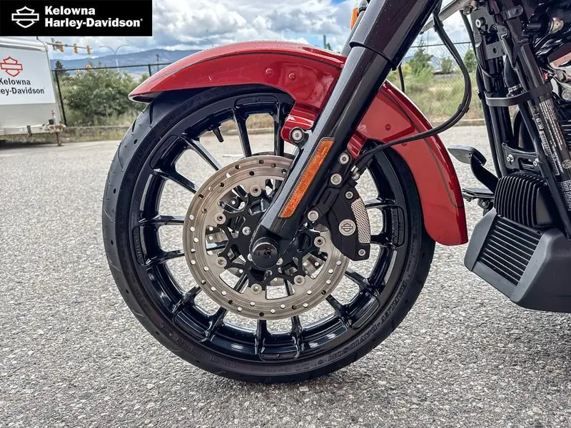 2025 Harley-Davidson FLRT - Freewheeler® thumbnail 22