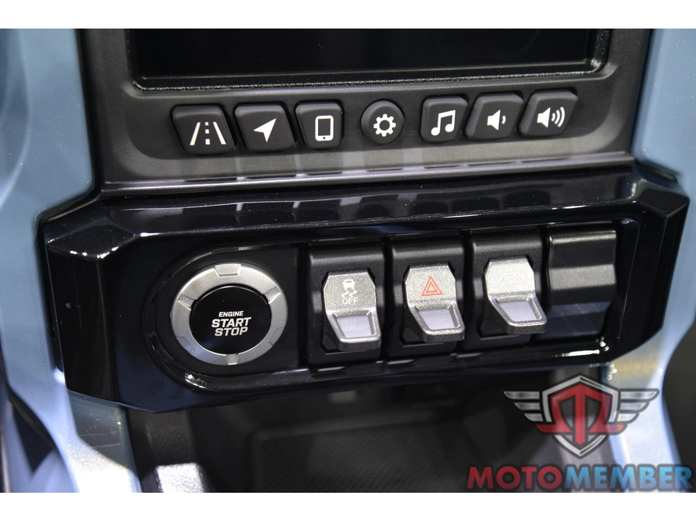 2026 Slingshot Signature Edition Manual alt