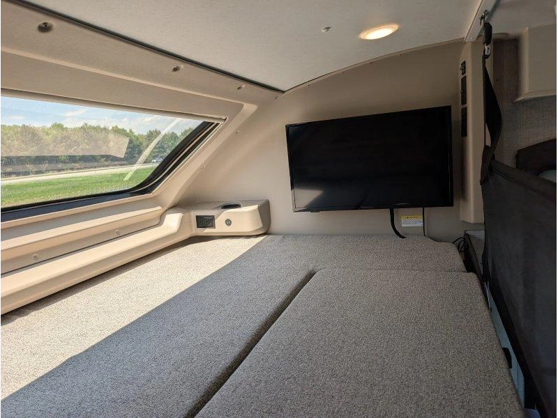 2023 Entegra Odyssey 29v alt