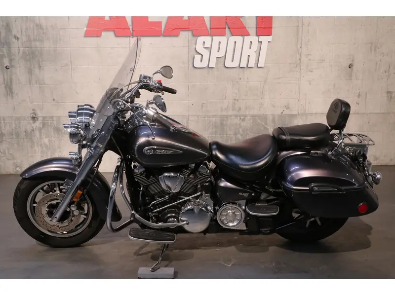 2015 Yamaha ROADSTAR SILVERADO S thumbnail 3