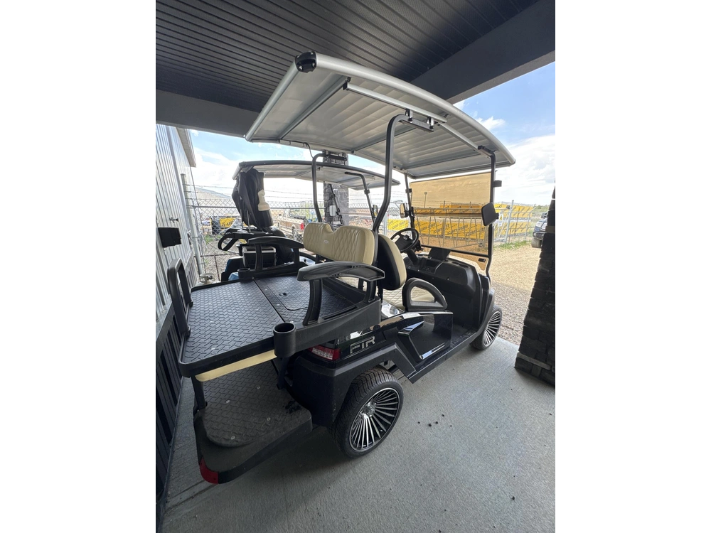 2026 Ftr Model 2+2 Lithium W/chrome Package Solar alt