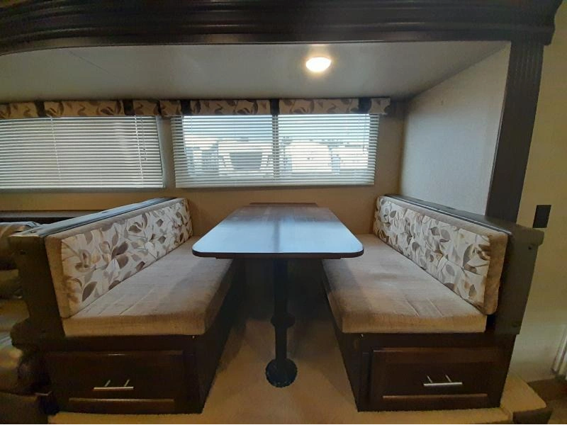 Forest River Cherokee Grey Wolf 26cks 2017 alt