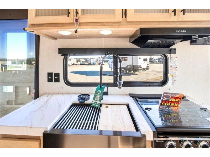 Forest River Cherokee Grey Wolf 20rdse 2026 alt