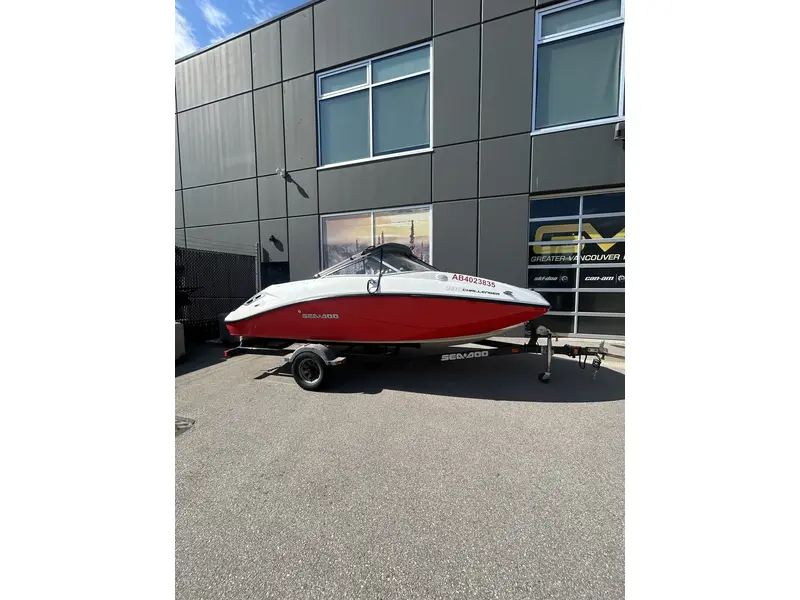 2012 Sea-Doo Challenger 180